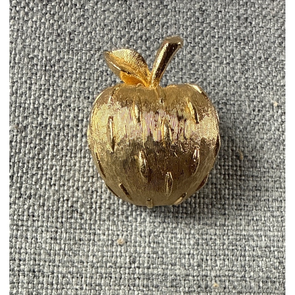 Vintage signed NAPIER brushed gold tone apple fruit brooch